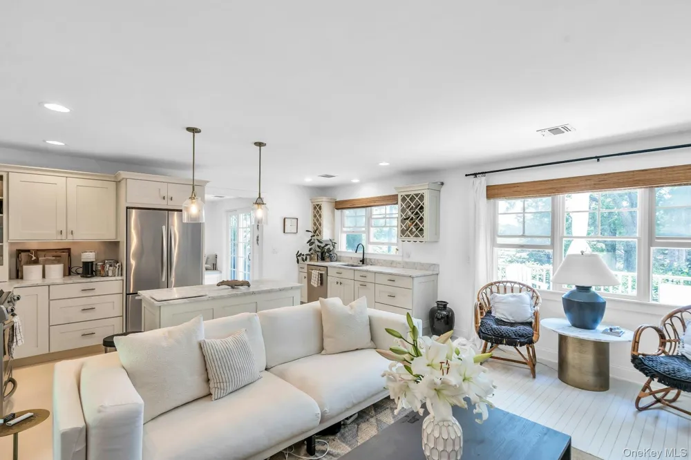 2705 W Creek Avenue Cutchogue, NY 11935