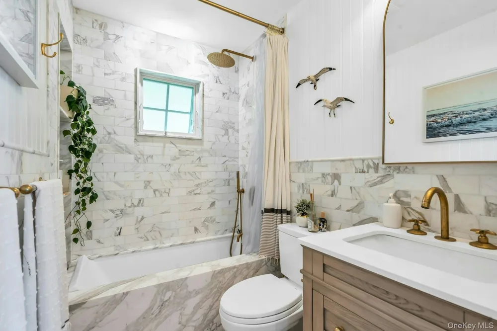 2705 W Creek Avenue Cutchogue, NY 11935
