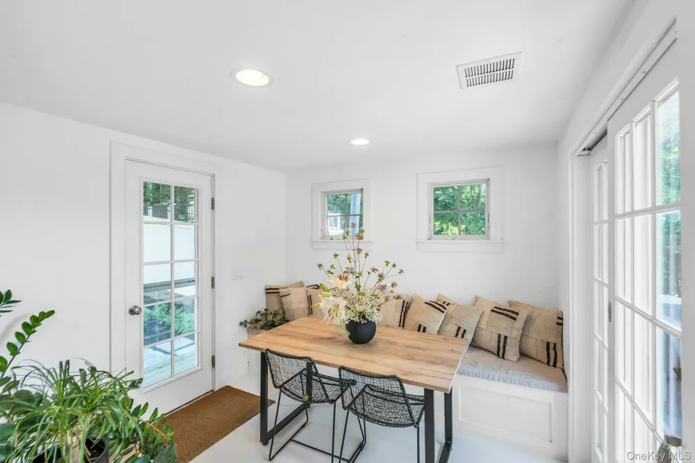 2705 W Creek Avenue Cutchogue, NY 11935