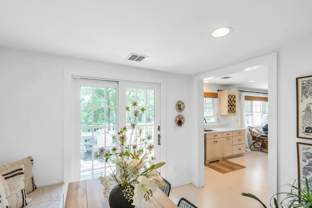 2705 W Creek Avenue Cutchogue, NY 11935