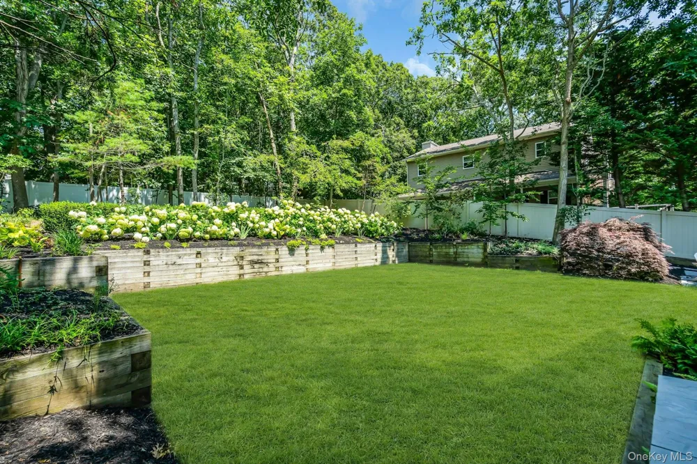 2705 W Creek Avenue Cutchogue, NY 11935