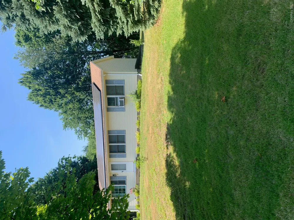 79 Cambridge Drive Red Hook, NY 12571