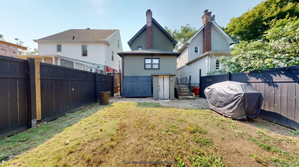 9415 Farragut Road Brooklyn, NY 11236