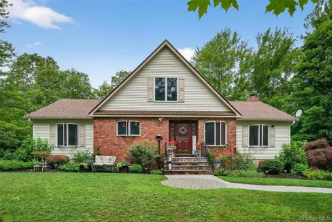 189 School House Road
