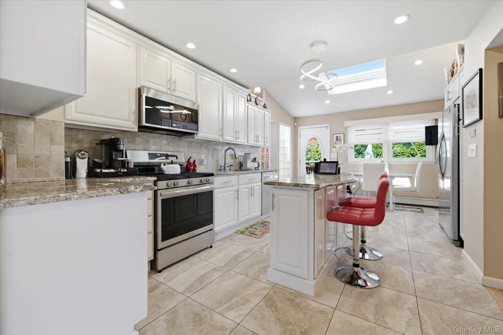 3495 Bayfield Boulevard Oceanside, NY 11572