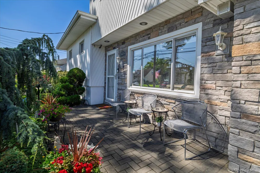 3495 Bayfield Boulevard Oceanside, NY 11572