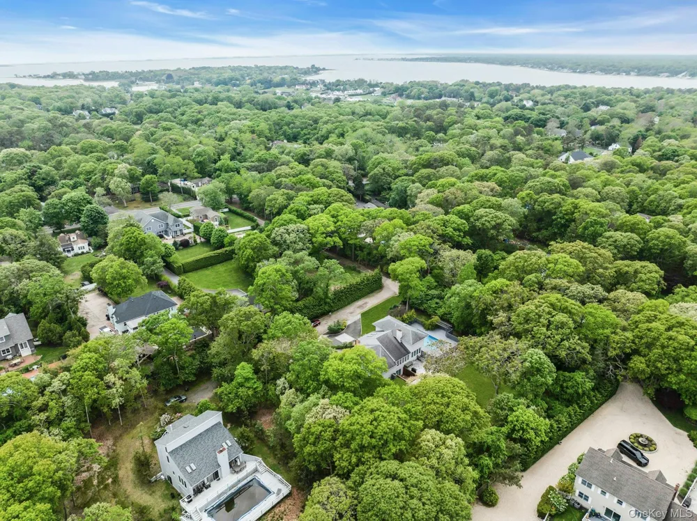 39 Bay Avenue W Hampton Bays, NY 11946