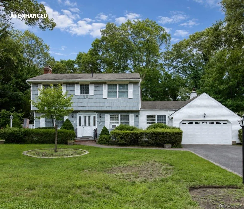 8 Skyview Lane Stony Brook, NY 11790