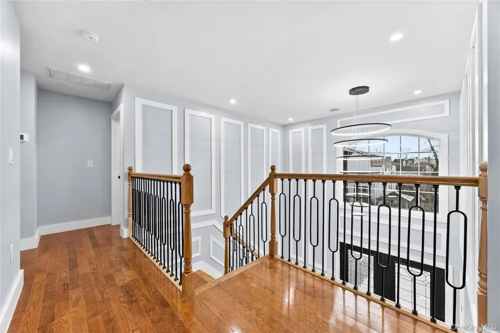 115 Marguerite Avenue Elmont, NY 11003