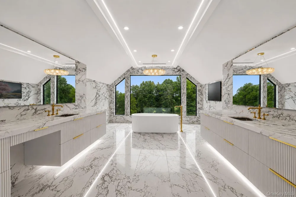7 Homelands Drive Call Listing Agent, NJ 07722