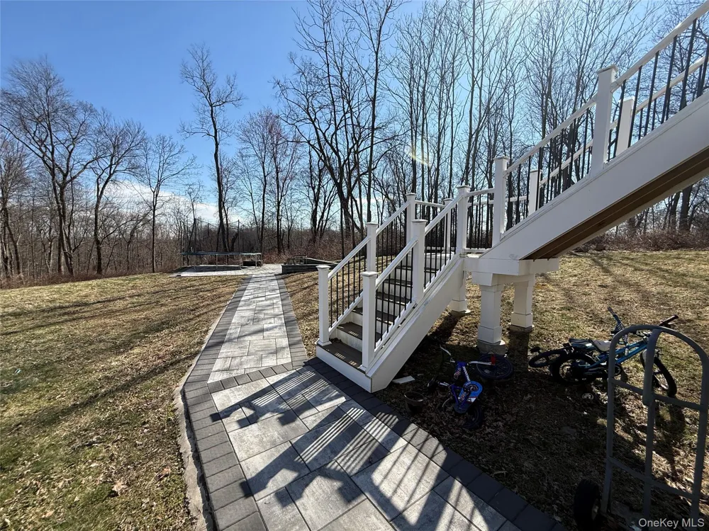 30 Copper Rock Road Walden, NY 12586