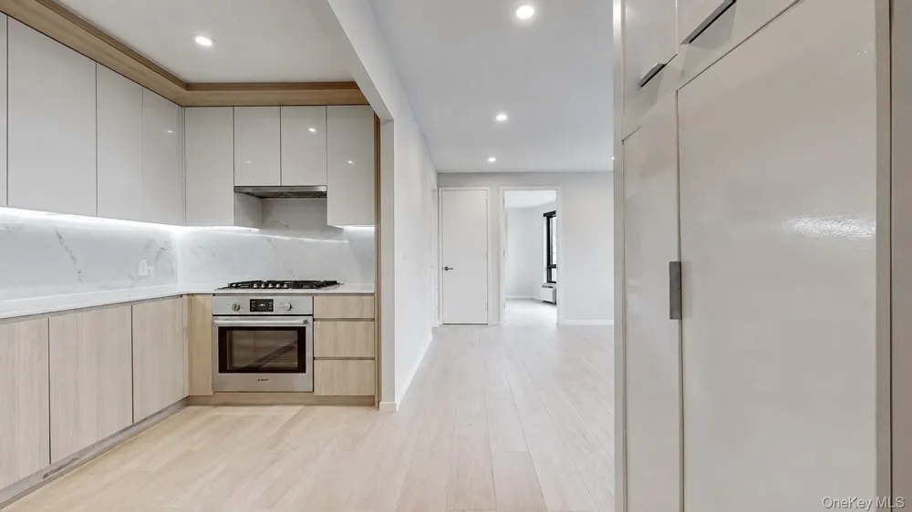 40-22 61st Street #2K Woodside, NY 11377