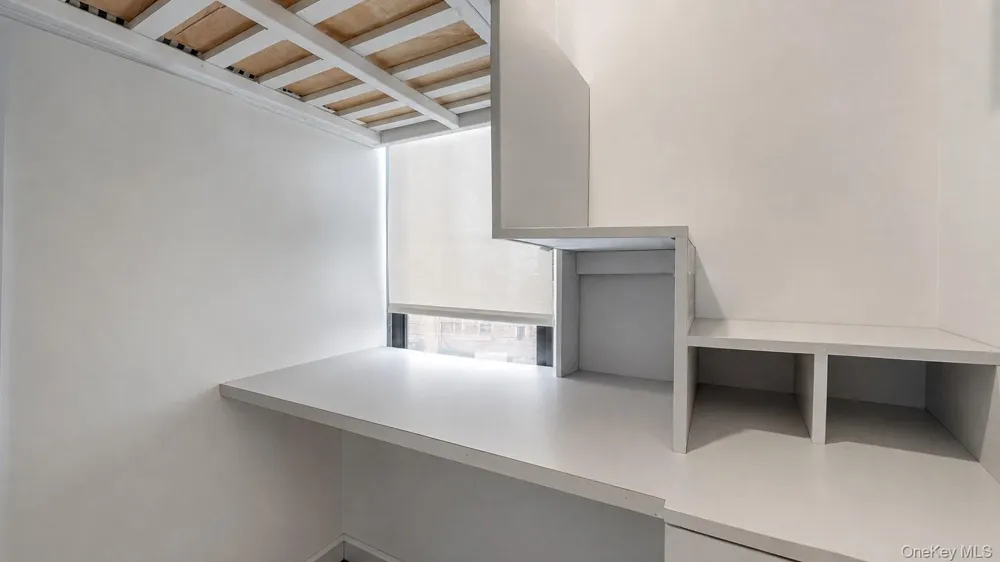 40-22 61st Street #2K Woodside, NY 11377