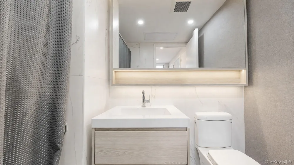 40-22 61st Street #2K Woodside, NY 11377