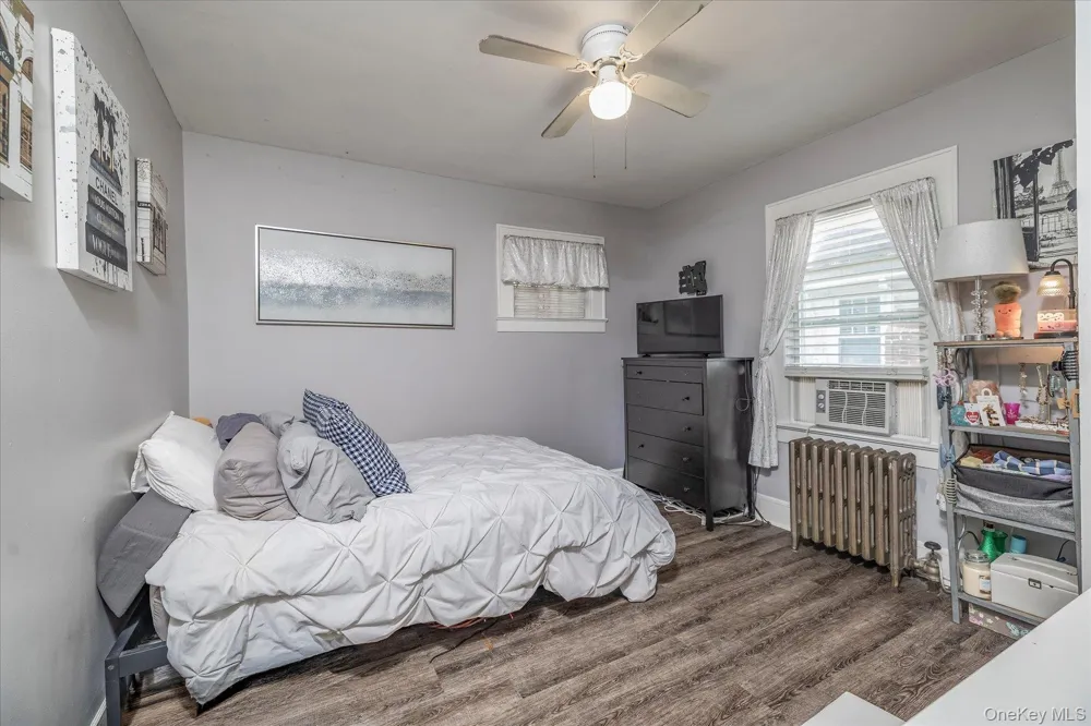 43 Devon Street Malverne, NY 11565