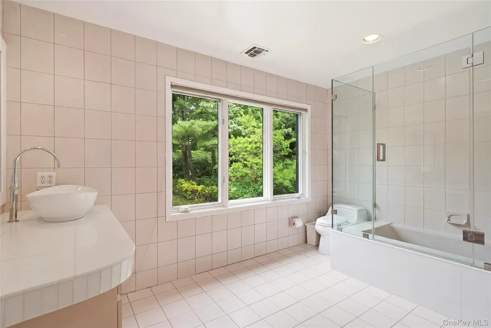 3 Rock Hill Lane Brookville, NY 11545