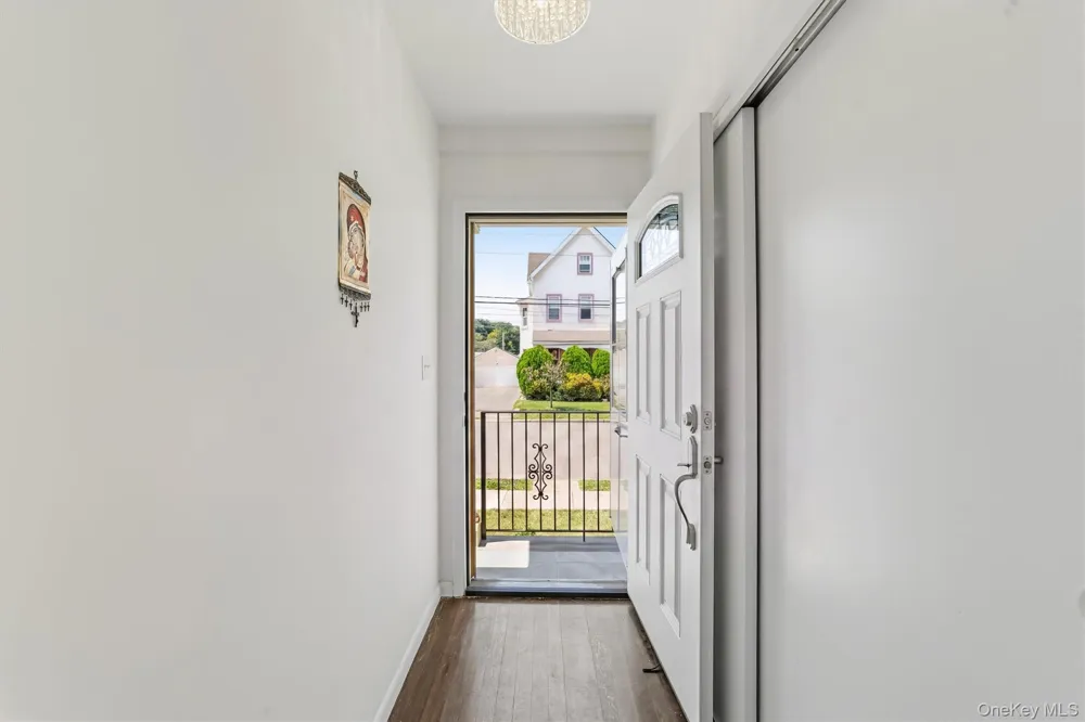 208 Third Avenue Pelham, NY 10803