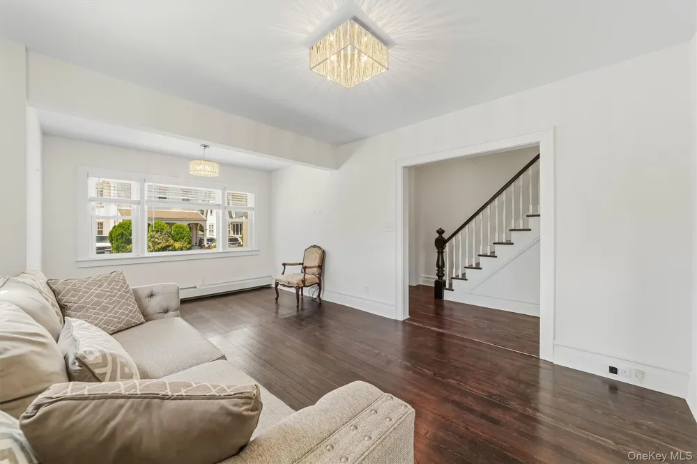208 Third Avenue Pelham, NY 10803