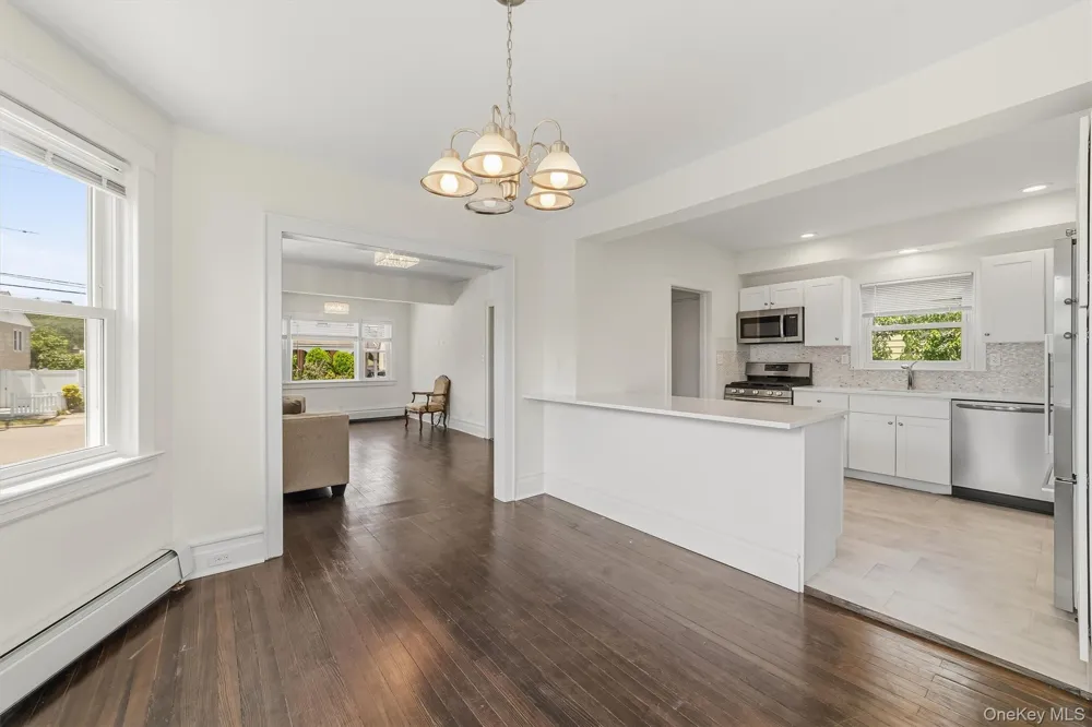 208 Third Avenue Pelham, NY 10803