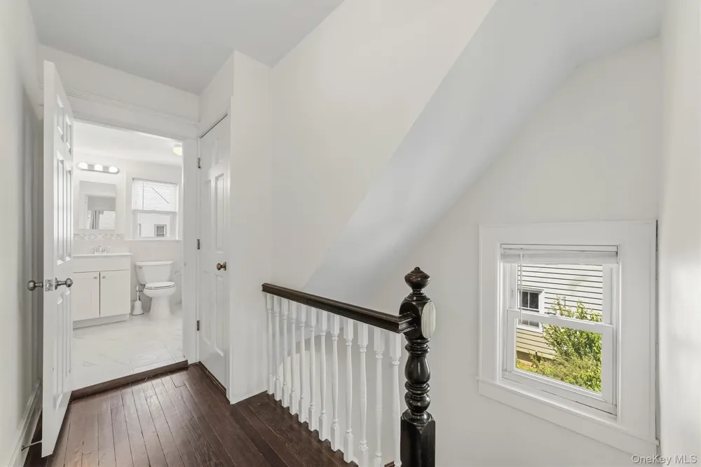 208 Third Avenue Pelham, NY 10803