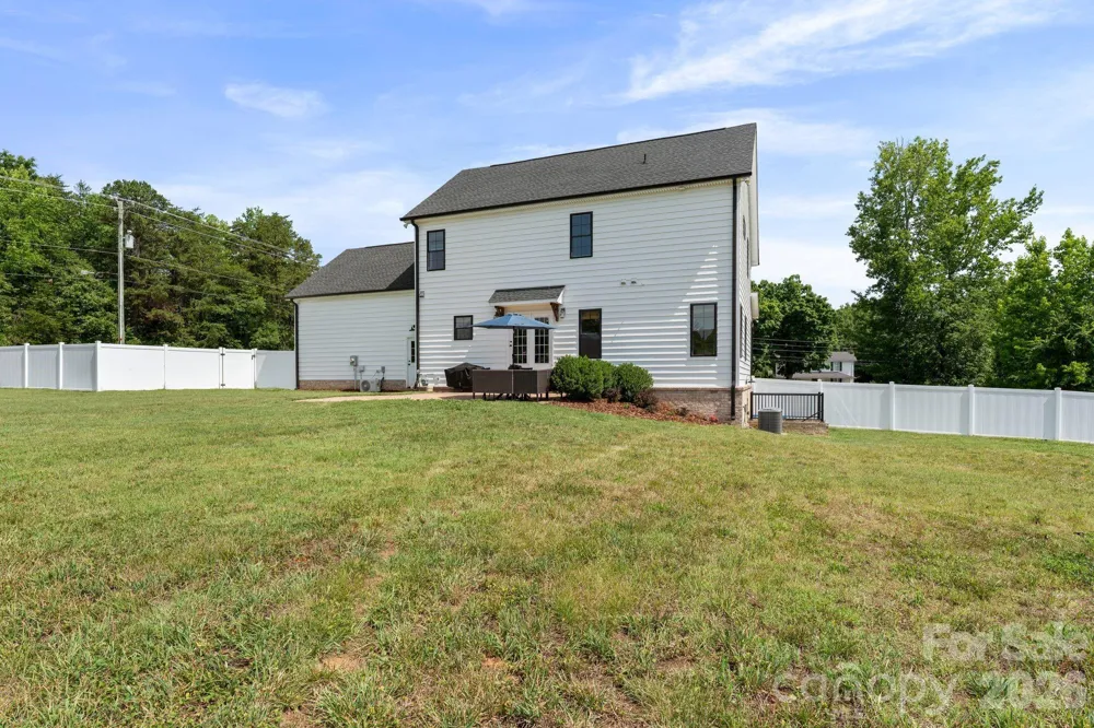 4791 Cooper Road Clemmons, NC 27012