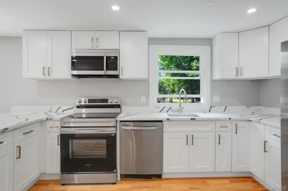 36 Bronson Road Poughquag, NY 12570