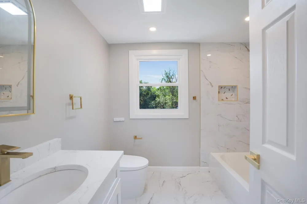 36 Bronson Road Poughquag, NY 12570