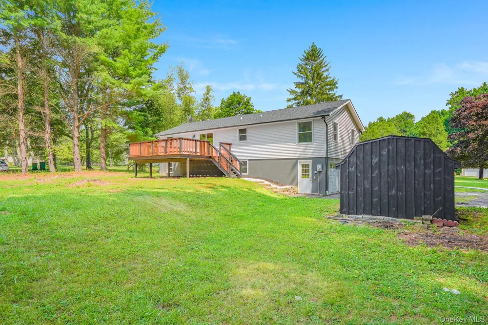 36 Bronson Road Poughquag, NY 12570