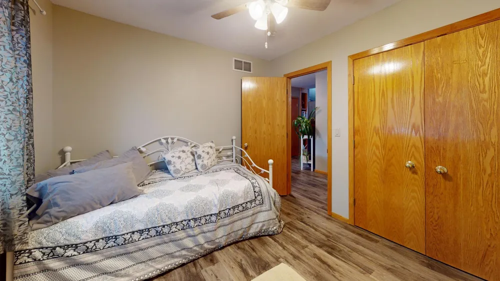 1906 Greenwood Drive Albert Lea, MN 56007