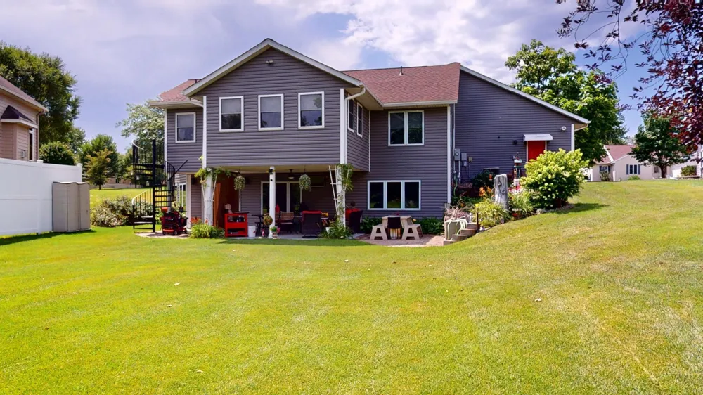 1906 Greenwood Drive Albert Lea, MN 56007