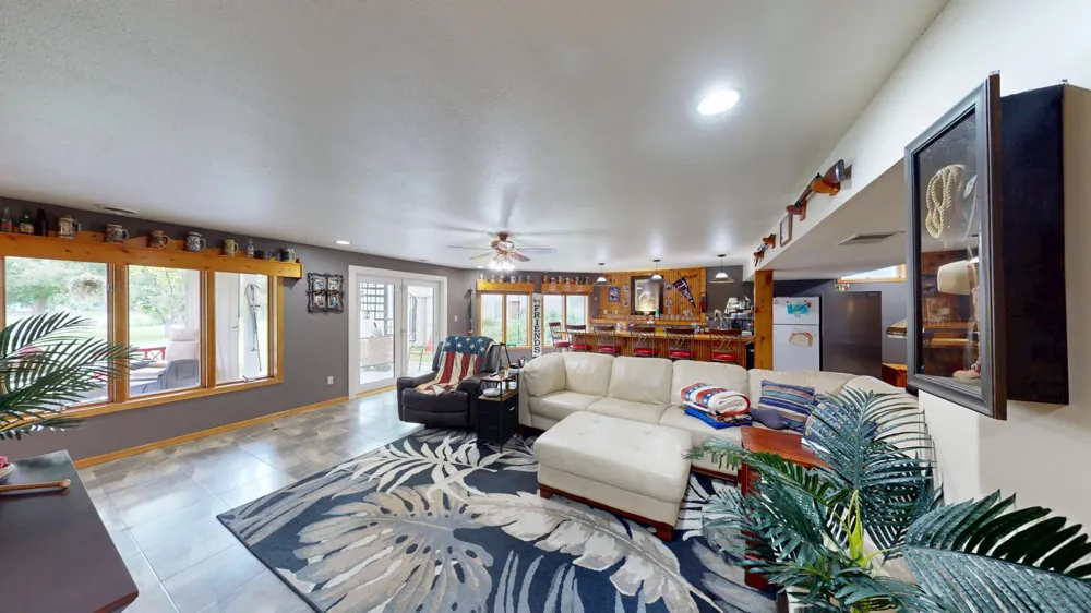 1906 Greenwood Drive Albert Lea, MN 56007
