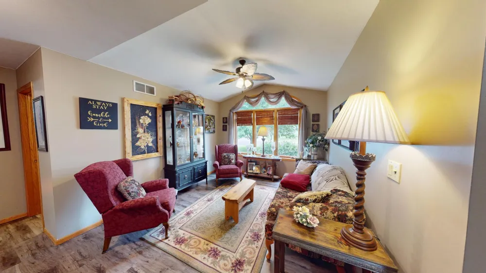 1906 Greenwood Drive Albert Lea, MN 56007