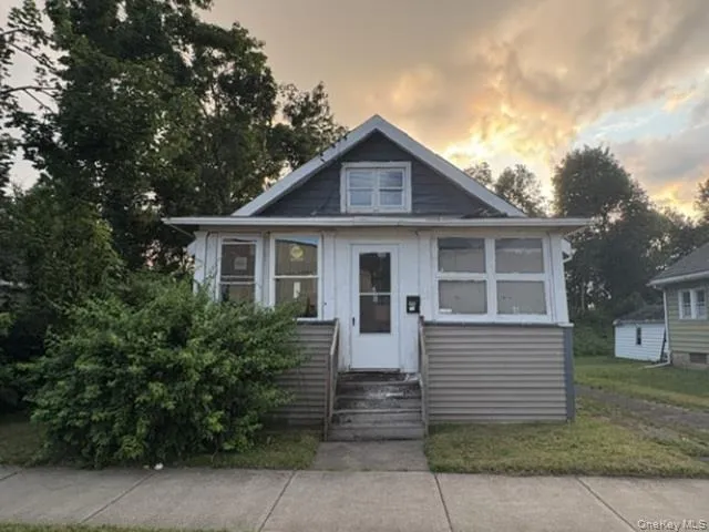 23 Travis Ave Binghamton, NY 13904