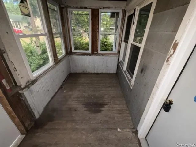 23 Travis Ave Binghamton, NY 13904