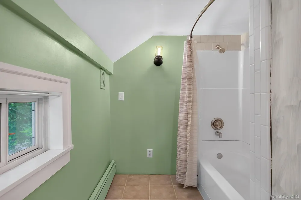 390 Water Street Road Hudson, NY 12534