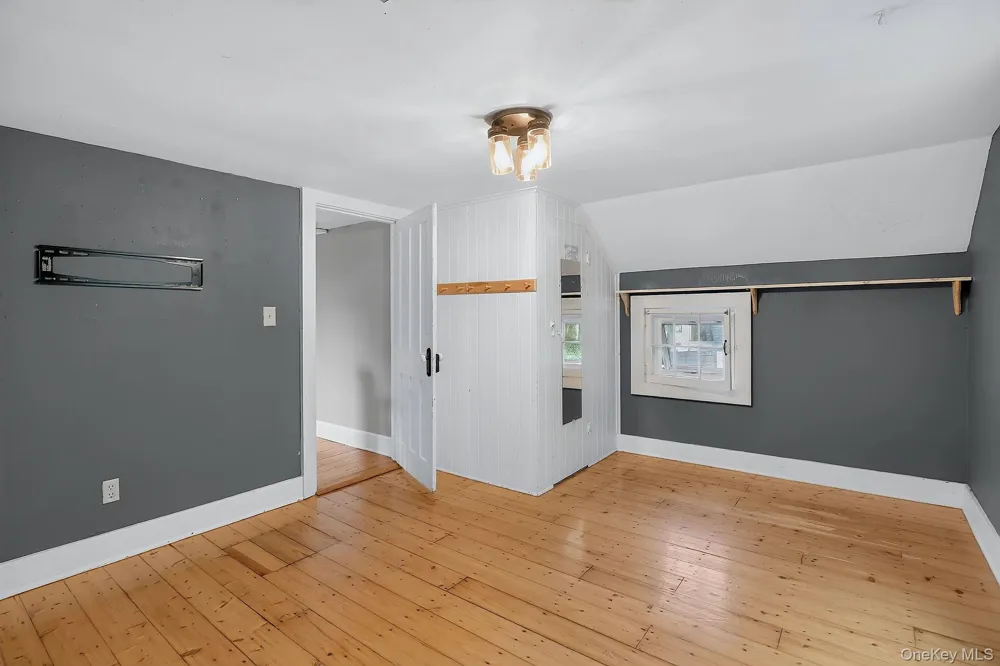 390 Water Street Road Hudson, NY 12534