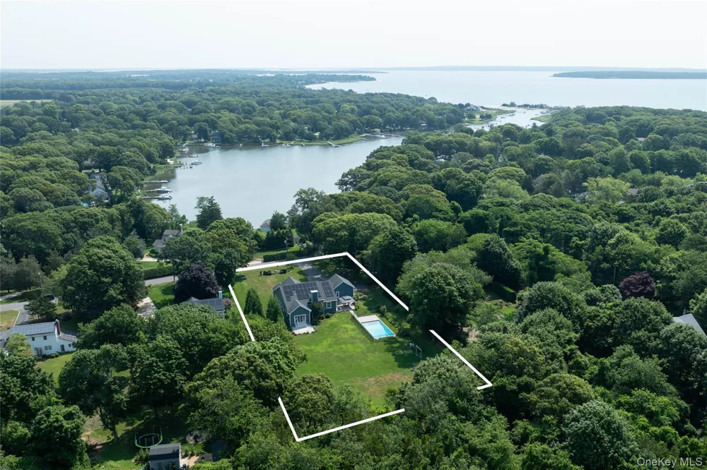 1430 Marratooka Road Mattituck, NY 11952