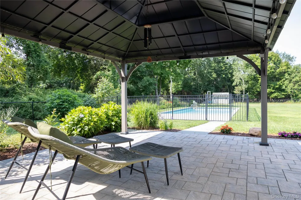 1430 Marratooka Road Mattituck, NY 11952