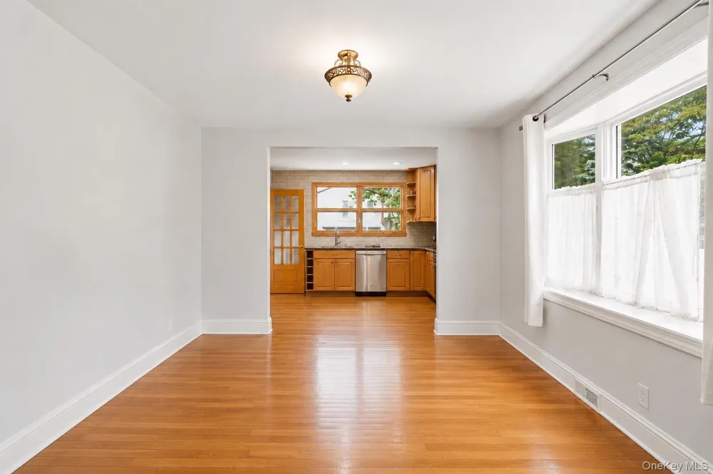 77 Driving Park Avenue Lynbrook, NY 11563