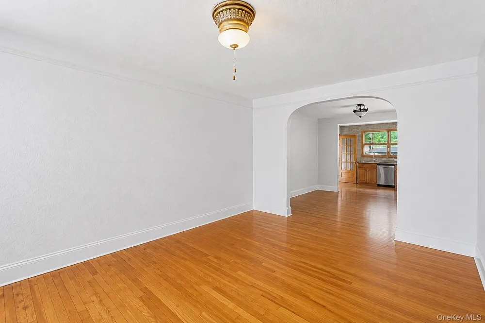 77 Driving Park Avenue Lynbrook, NY 11563