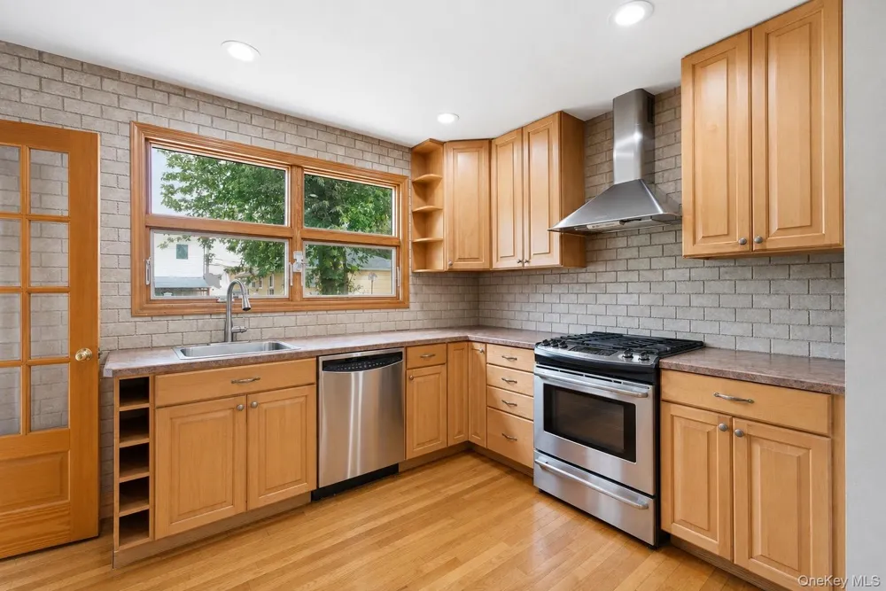 77 Driving Park Avenue Lynbrook, NY 11563