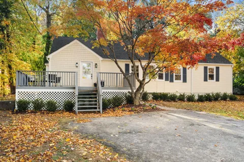27 Winding Lane