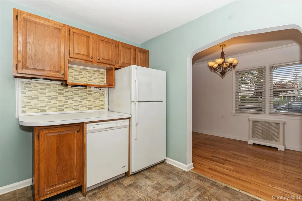 1493 New Hyde Park Drive New Hyde Park, NY 11040