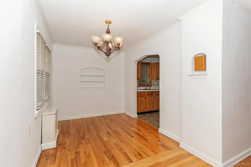 1493 New Hyde Park Drive New Hyde Park, NY 11040