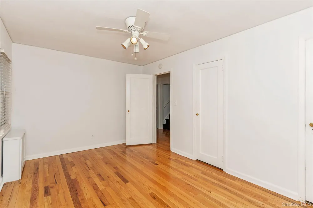 1493 New Hyde Park Drive New Hyde Park, NY 11040