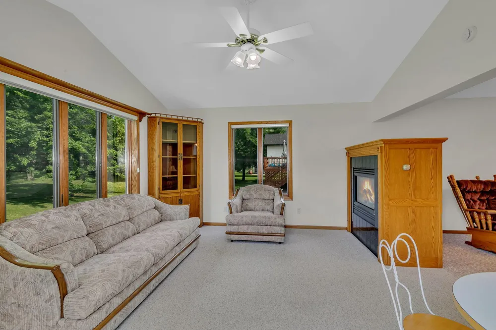 703 2nd Avenue NE Melrose, MN 56352