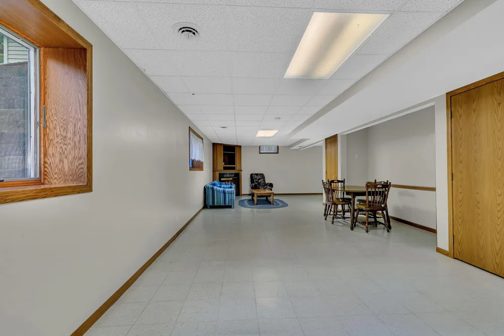 703 2nd Avenue NE Melrose, MN 56352