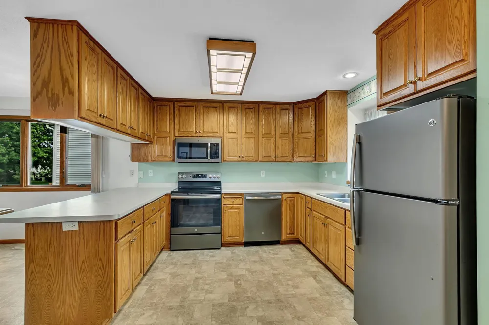703 2nd Avenue NE Melrose, MN 56352