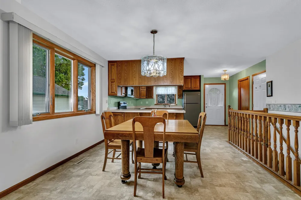 703 2nd Avenue NE Melrose, MN 56352