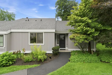 241 Heritage Hills #D
